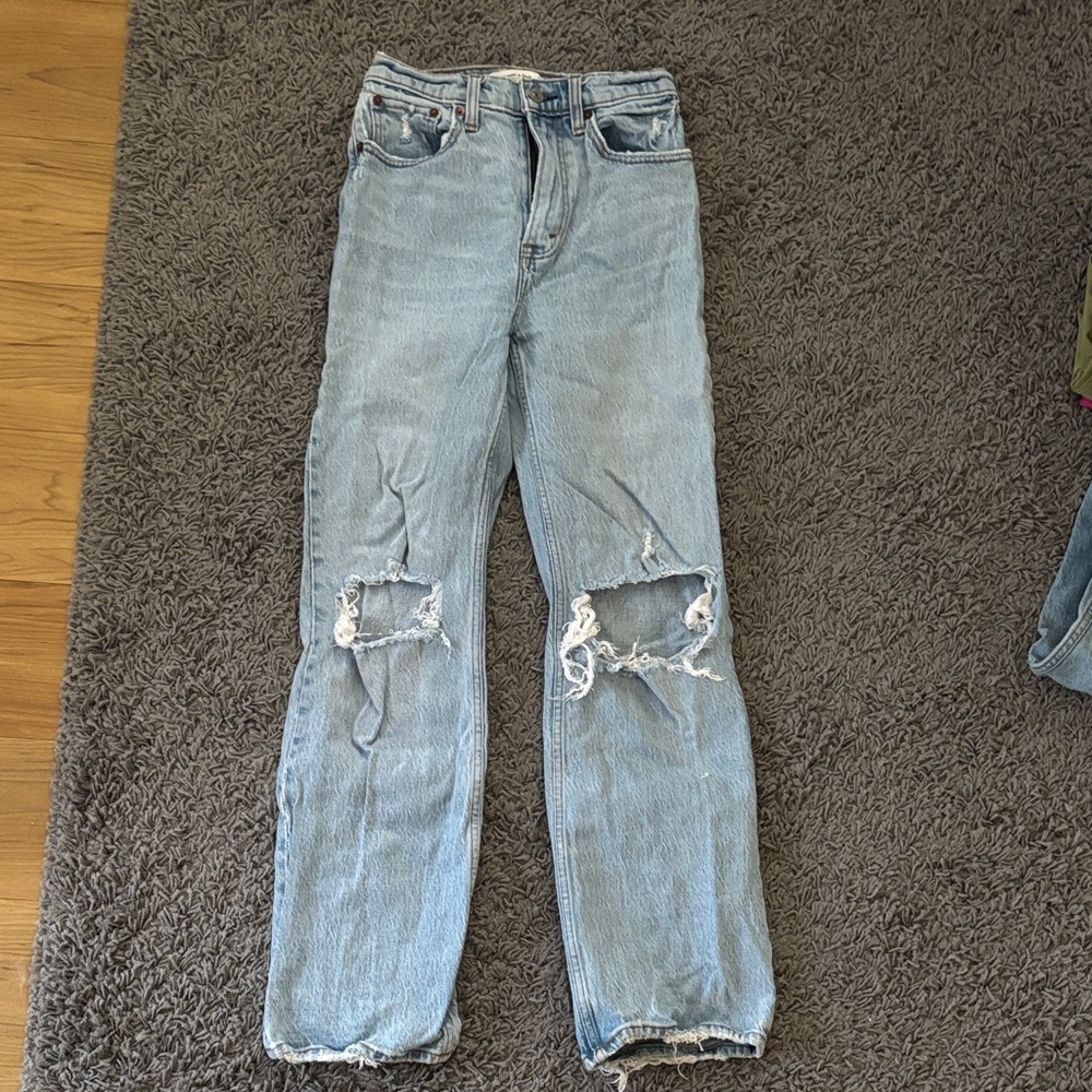 Abercrombie and Fitch 90s relaxed Jean high rise - short inseam
